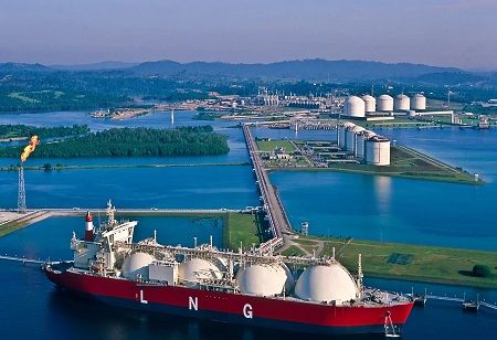 Asia's LNG Imports Rebound, Tightening Supply for Europe